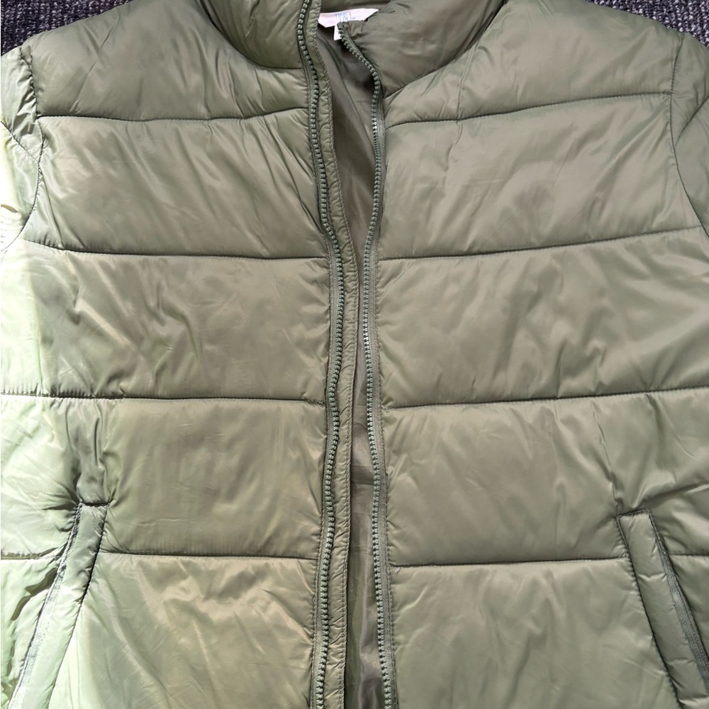 Time and Tru Sage Green Puffer Jacket